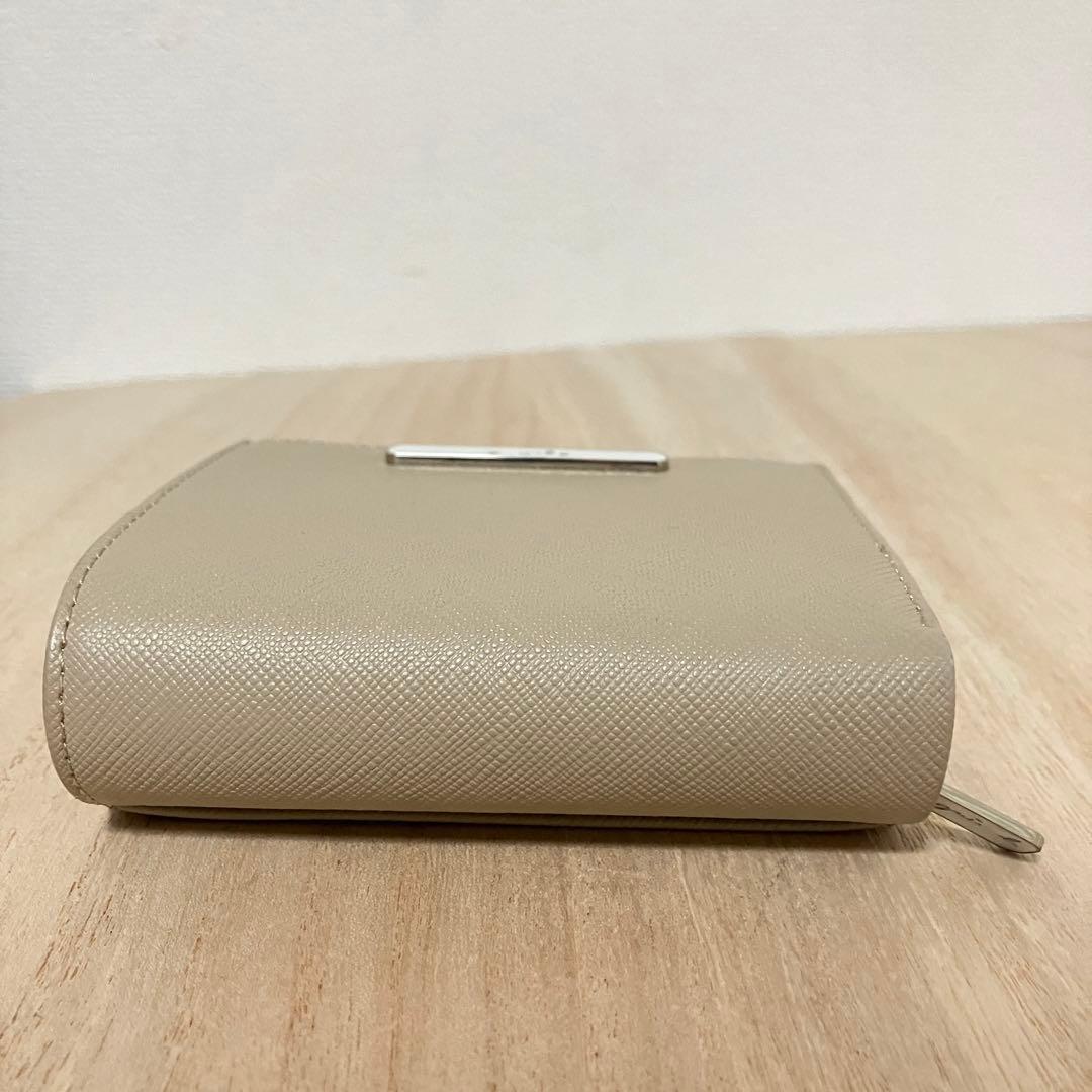 極美品✨agnes b. ✨YW11-01✨レディース ✨二つ折り財布✨ベージュ