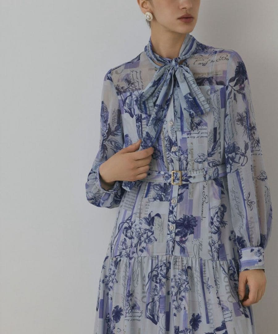 グレースコンチネンタル　ロゴフラワ－プリントボウタイワンピース　ダイアグラム