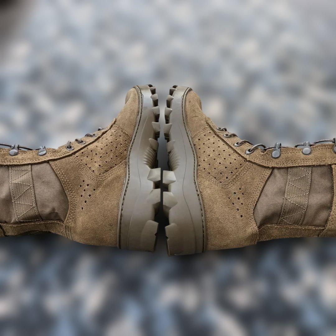 米軍放出品　ブラウン ミリタリーブーツ