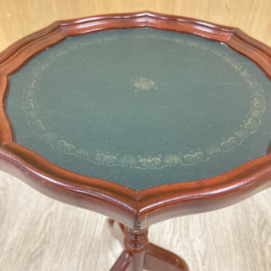 アンティーク調　サイドテーブル　コーヒーテーブル A