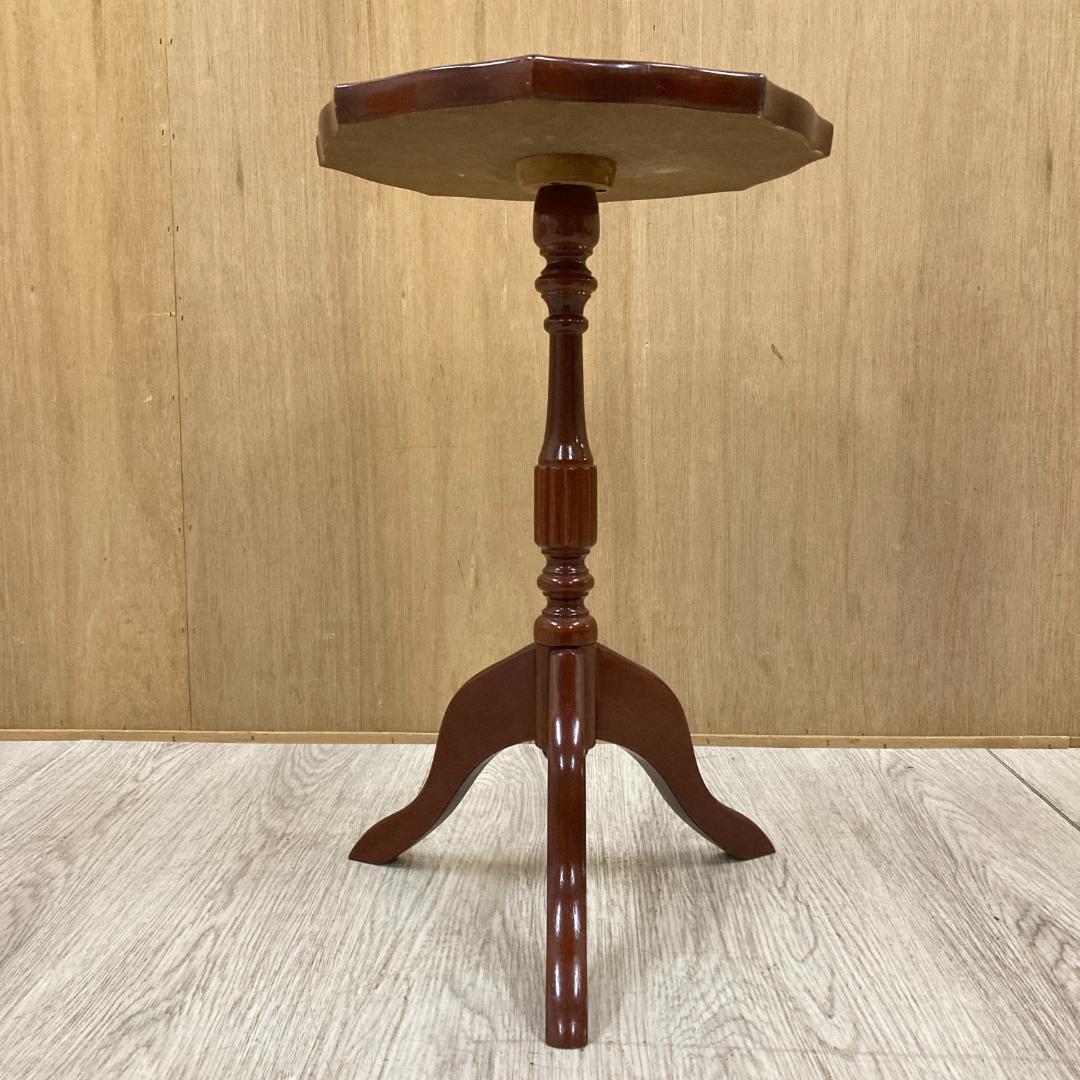 アンティーク調　サイドテーブル　コーヒーテーブル A