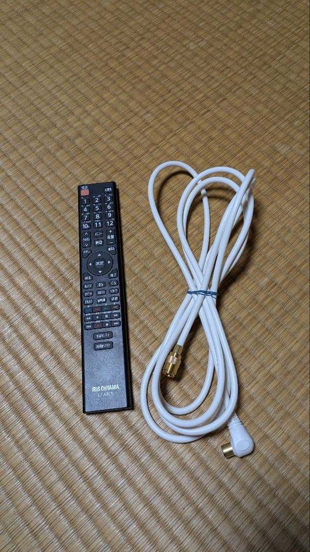 32型液晶テレビ 32WB10P　アイリスオーヤマ　正常品