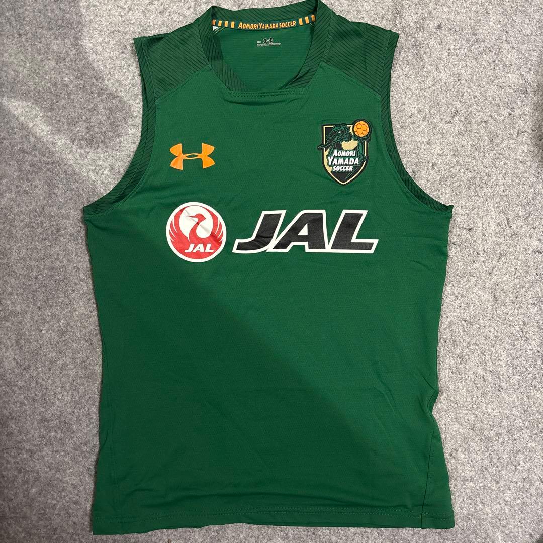 Under Armour 緑色 ノースリーブ シャツ