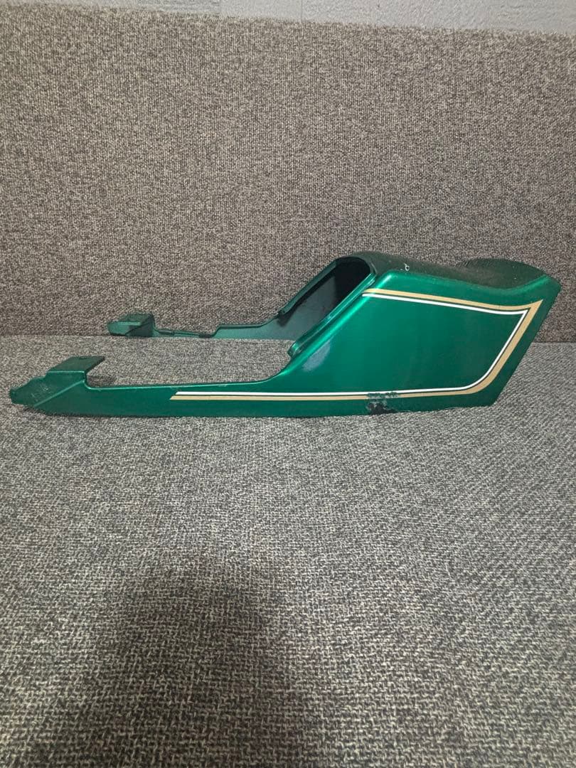 Kawasaki Z250FT　リアカウル　テールカウル