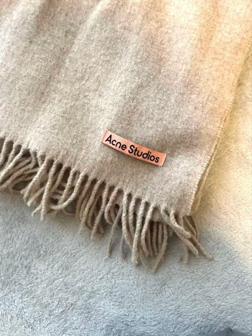 Acne Studios フリンジマフラー ベージュ