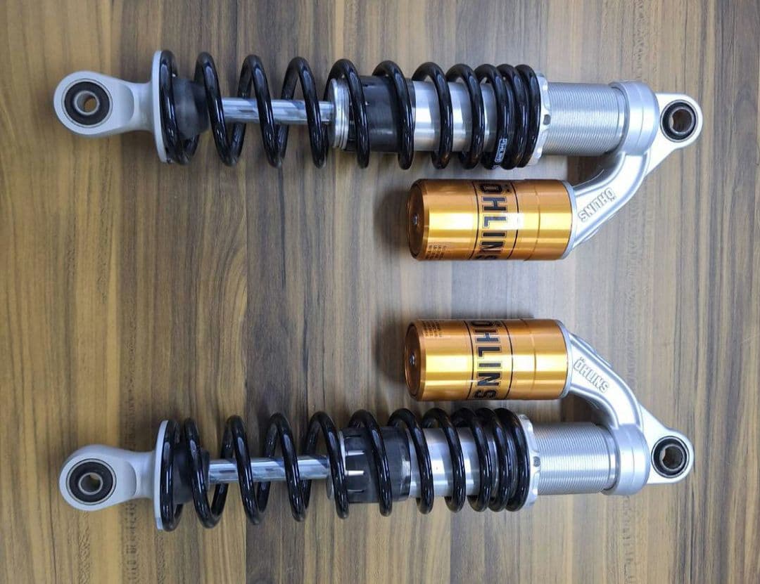 チャーハンパパ様【専用】ゼファー　オーリンズ　リアサス