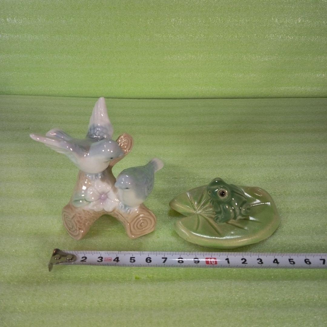 ニャオ　鳩と思われる置物3個とカエルの置物1個　4個セット