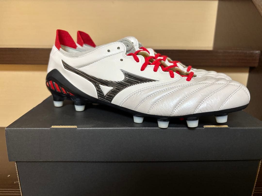 サッカースパイク　ミズノ　モレリアネオ3 JAPAN 新品　27cm