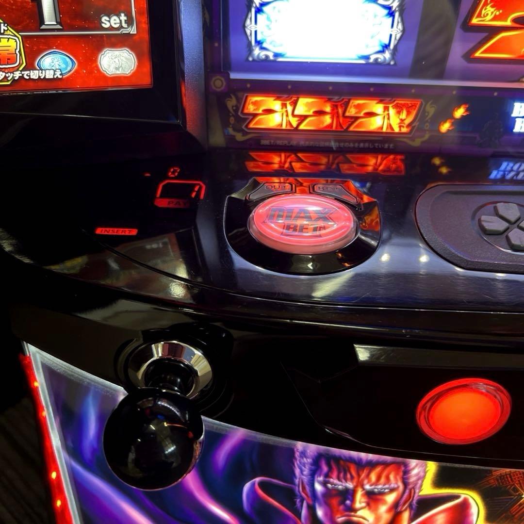 スマスロ「北斗の拳 」拳王パネル　送料無料　パチスロ実機