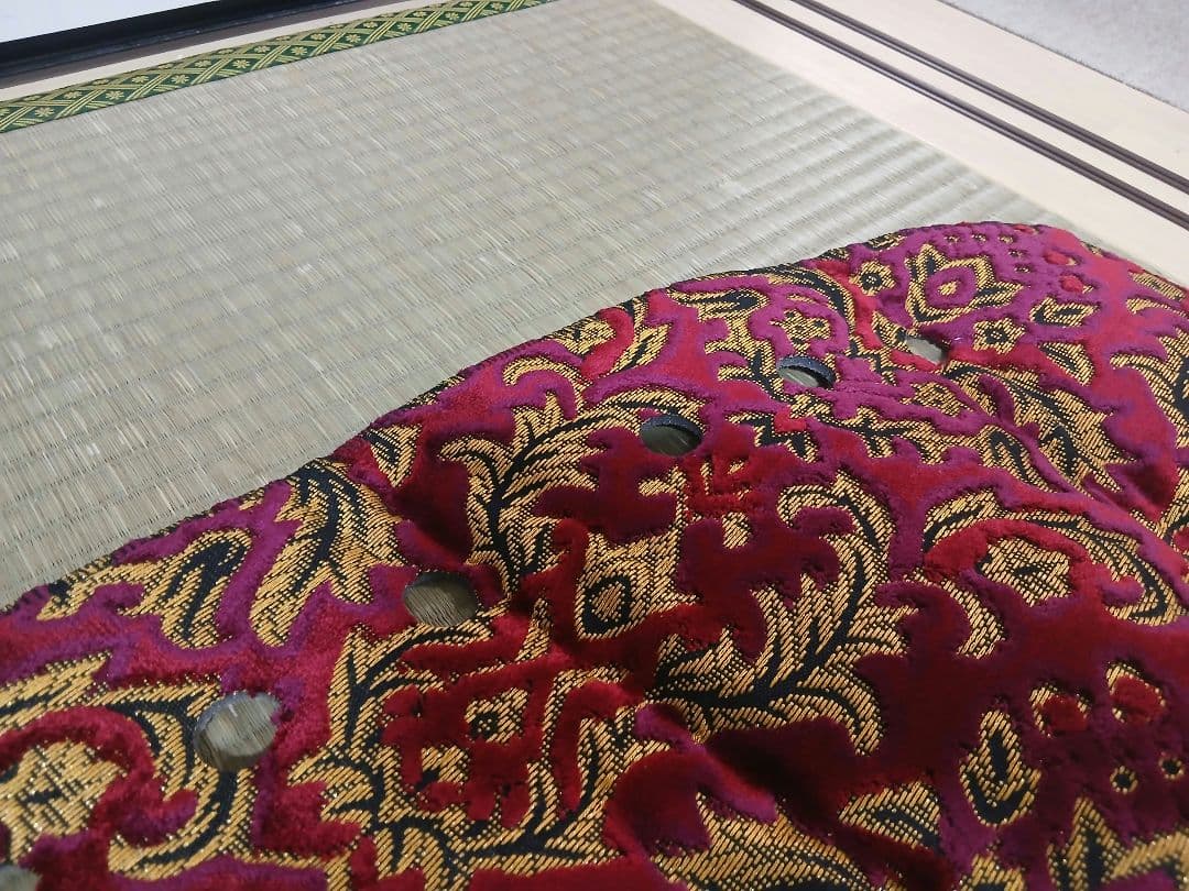 ✨新品　パーフェクトクオン　日産UD　金華山ダッシュマット　ベルサイユ　ワイン✨