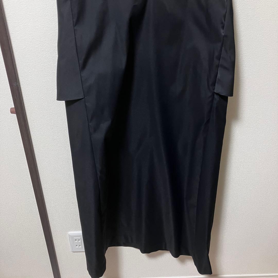 【美品】24年　ルフィル LE PHIL Vネック　ワンピース　黒　日本製