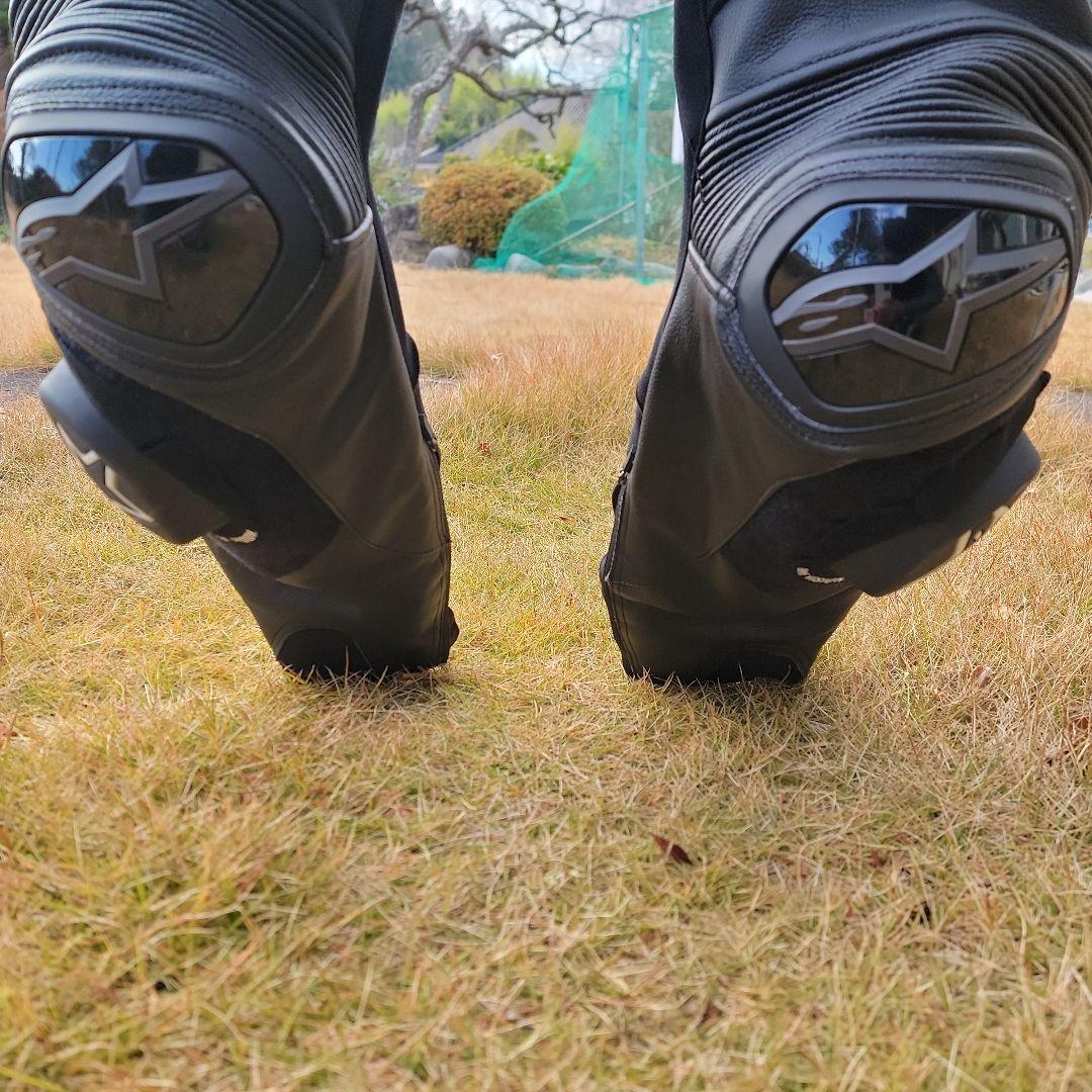 お正月価格　アルパインスターズ 50 黒革ツナギ　セパレート