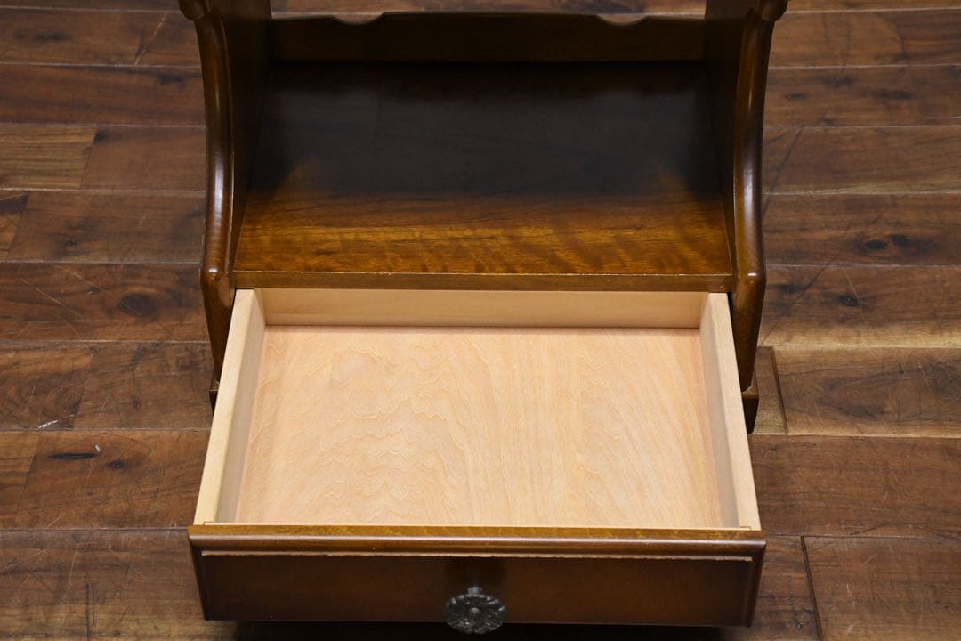 EHK21 カリモク コロニアルシリーズ サイドテーブル ナイトテーブル 電話台