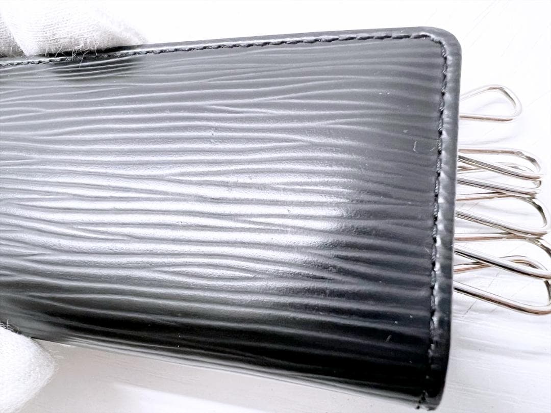 良好品　ルイヴィトン　エピ　ミュルティクレ6　キーケース　ノワール　黒　シルバー