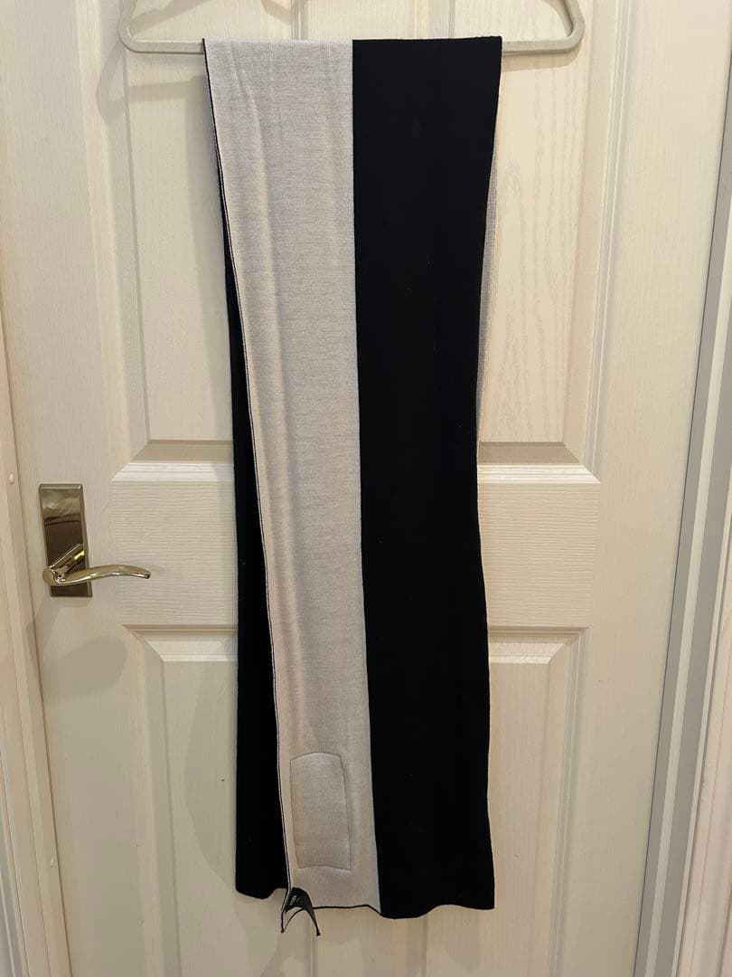 FENDI FXS124 バイカラー ロゴ マフラー ウール ユニセックス