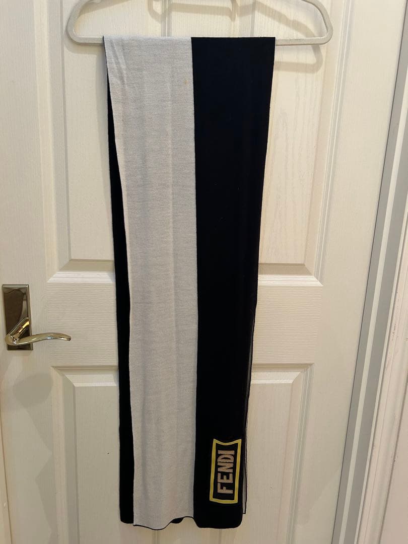 FENDI FXS124 バイカラー ロゴ マフラー ウール ユニセックス
