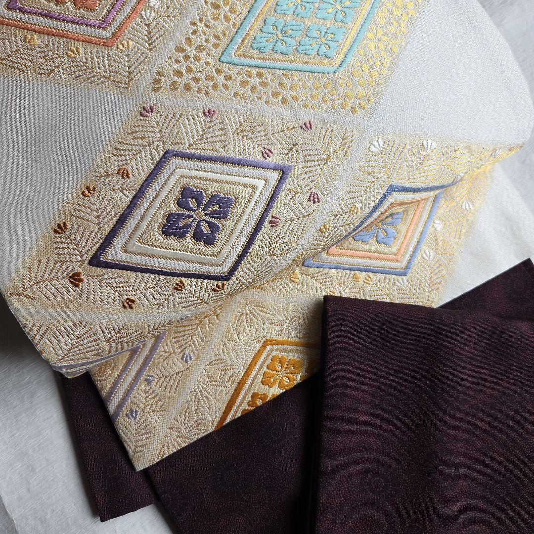 品良くハレの日を　松竹梅と菱形の袋帯