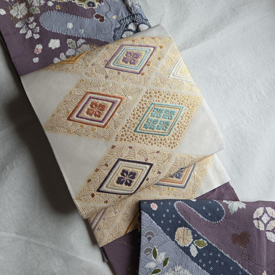 品良くハレの日を　松竹梅と菱形の袋帯