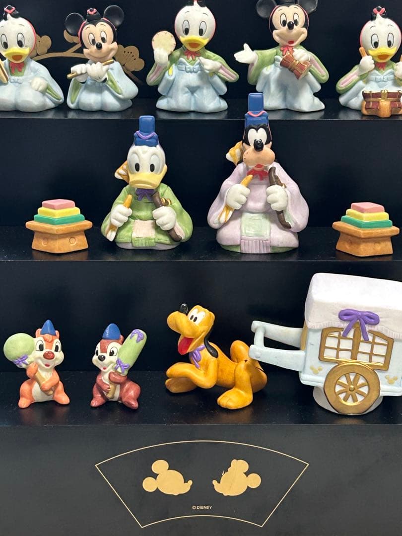 ディズニー雛人形　五段飾り陶器製