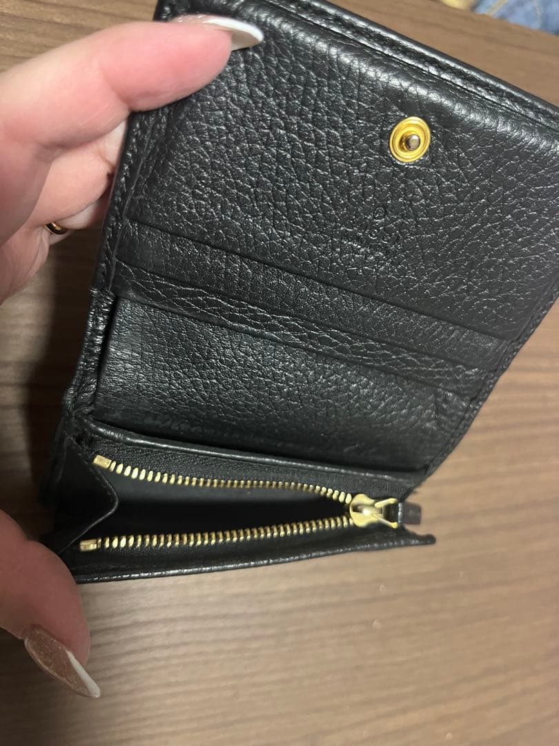 GUCCI マーモット 二つ折り財布 ブラック