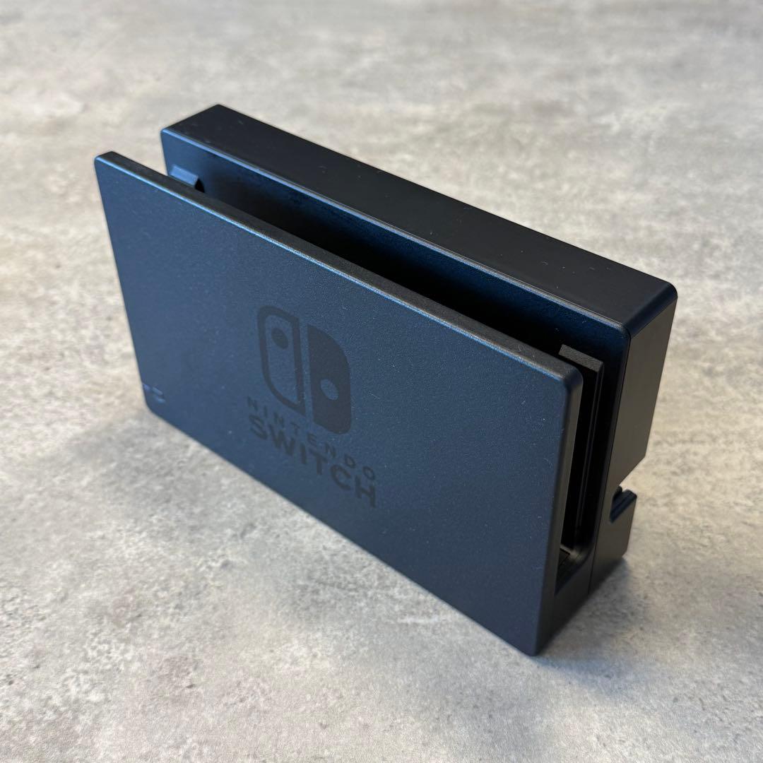 Nintendo Switch 本体　純正ドック他付き