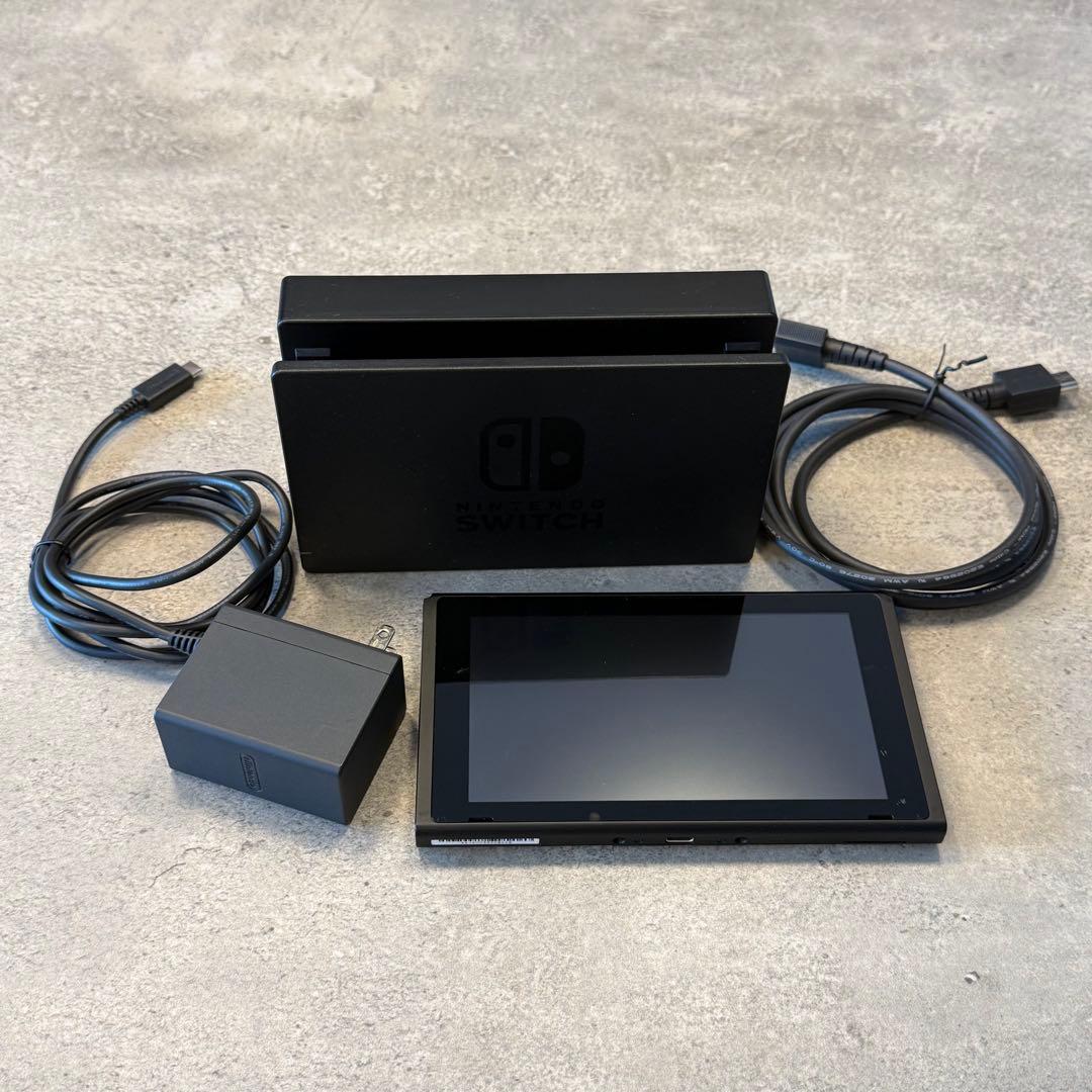 Nintendo Switch 本体　純正ドック他付き
