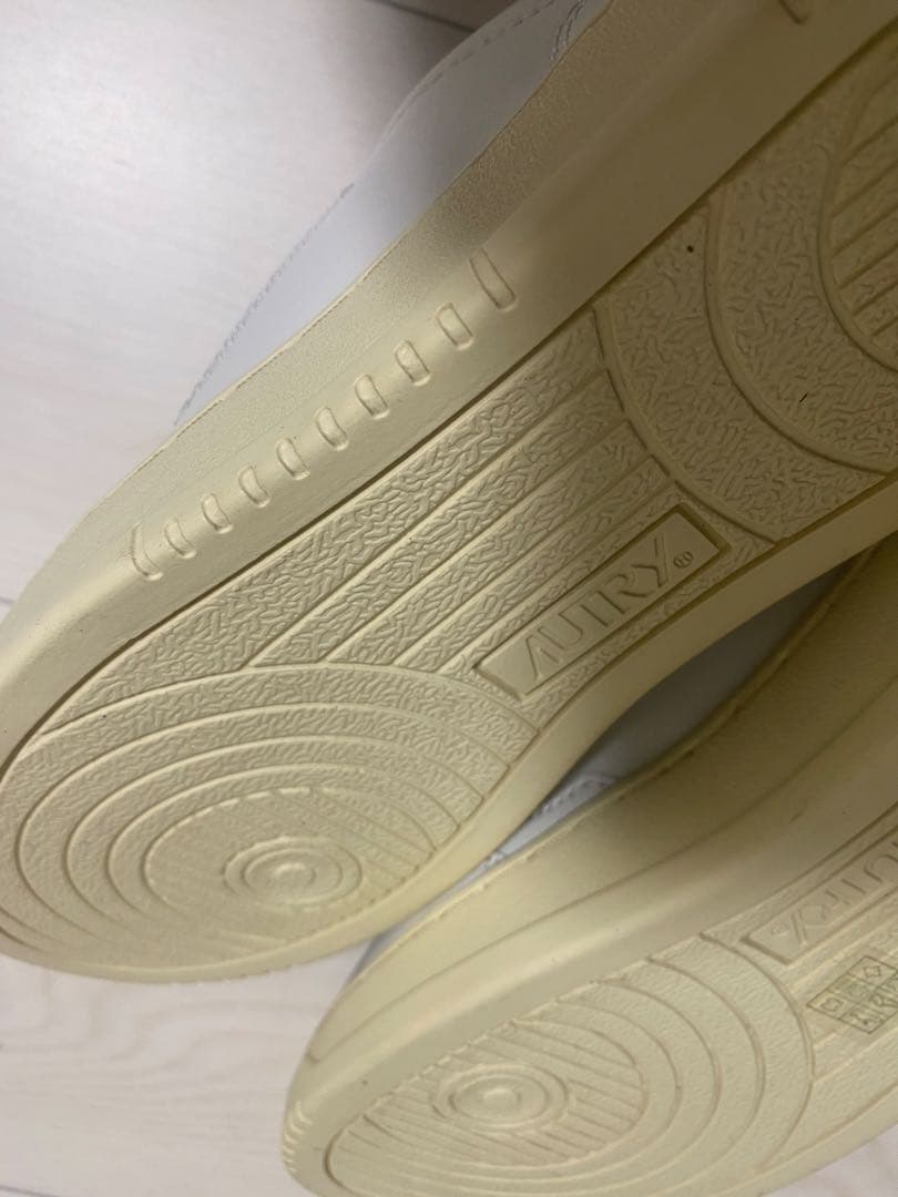 新品未使用 AUTRY MEDALIST LOW Women 37