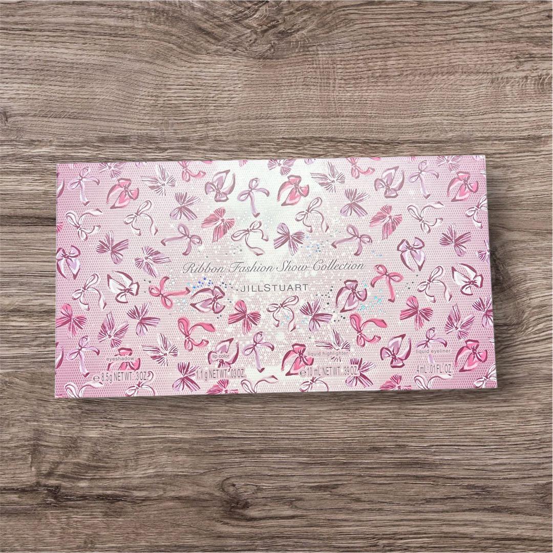 ジルスチュアート　リボンファッションショー　クリスマスコフレ　2025