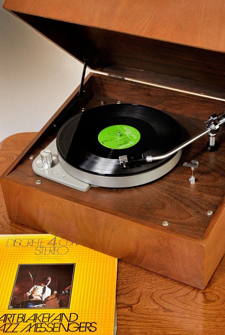 ★CEC 4SPEED STEREO TURNTABLE FR-250　50Hz