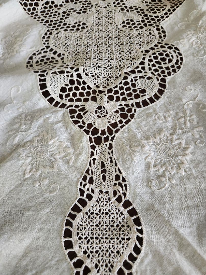 テーブルクロス 生成綿レース　　 約204cm×160cm