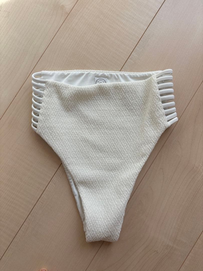 alexiastam ボトム