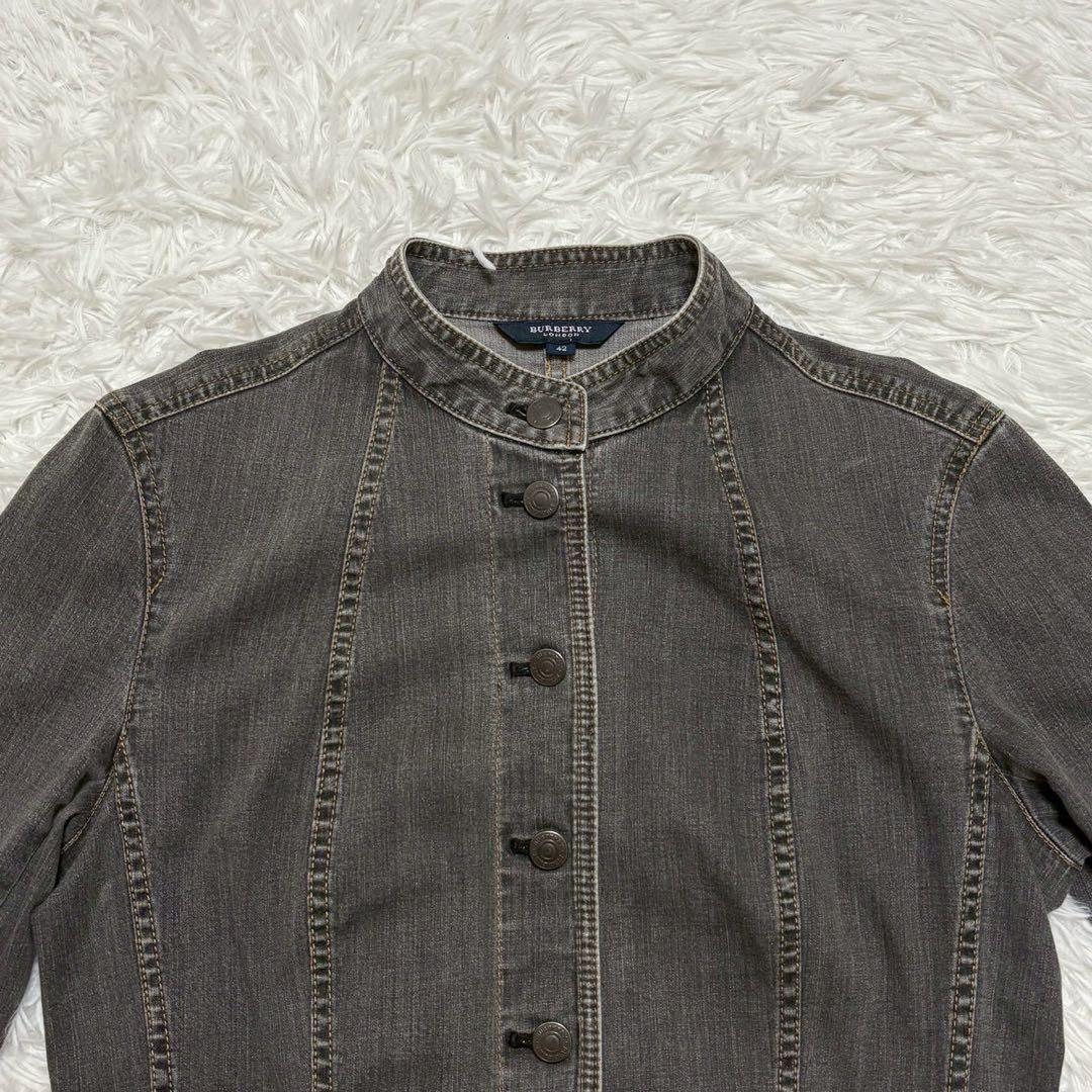 バーバリーロンドン ノーカラー デニムジャケット ノバチェック ロゴ刻印ボタン
