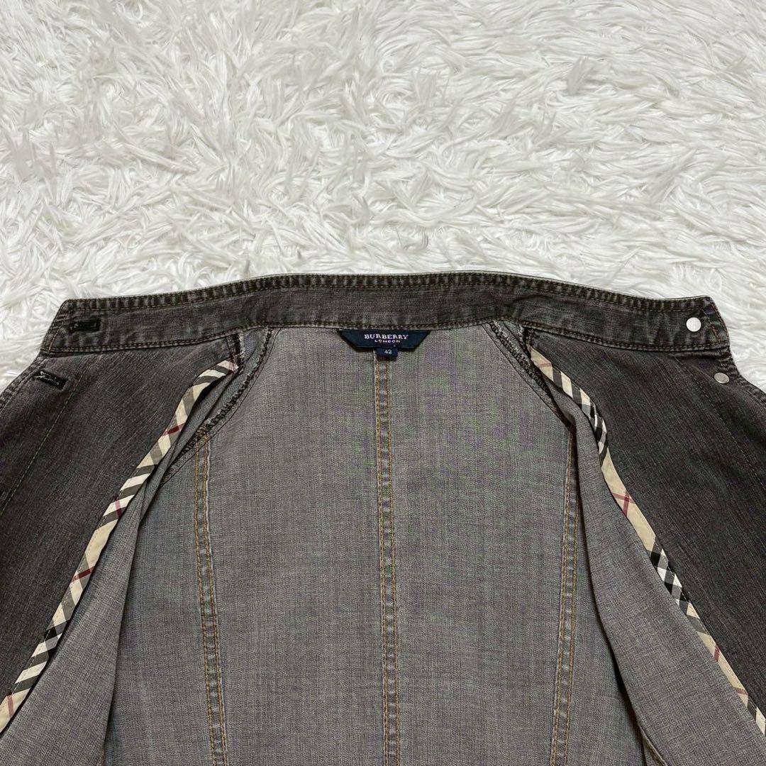 バーバリーロンドン ノーカラー デニムジャケット ノバチェック ロゴ刻印ボタン