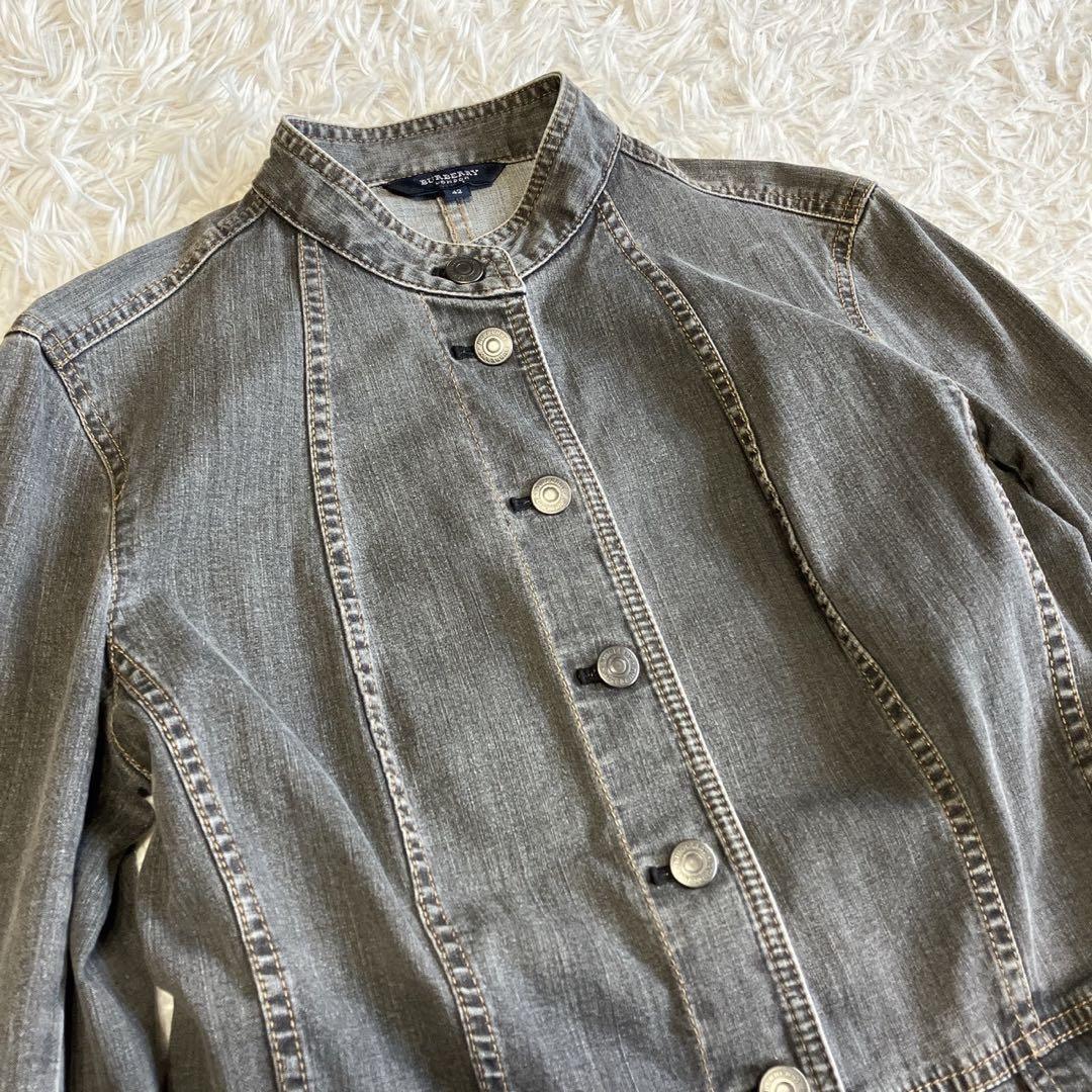バーバリーロンドン ノーカラー デニムジャケット ノバチェック ロゴ刻印ボタン