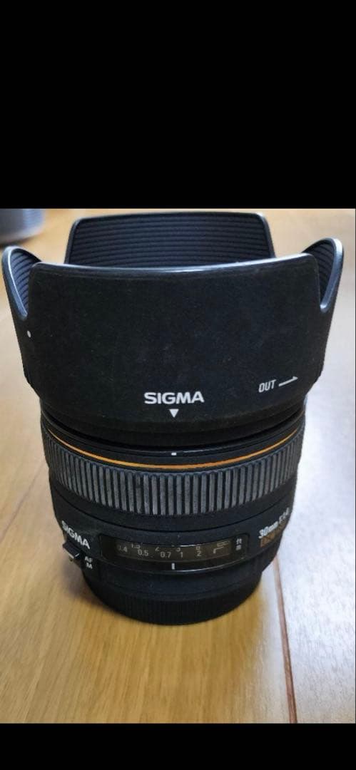 シグマ30mm F1.4 EX DC HSM　キヤノンEF