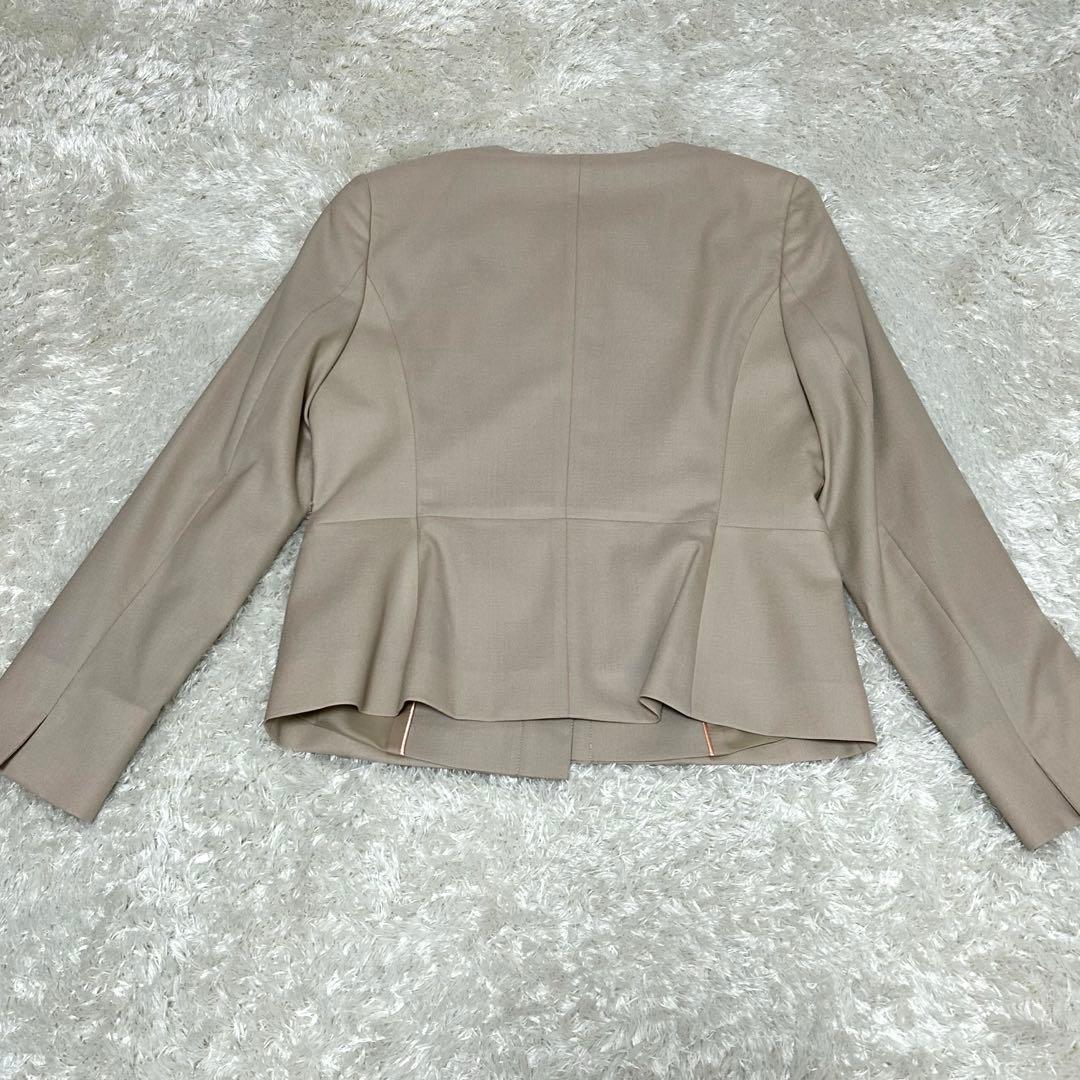 【SCAPA】新品　シルク混　ライトベージュ ノーカラージャケット 肌色　M