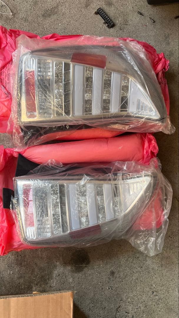 30プリウス 社外テールランプ