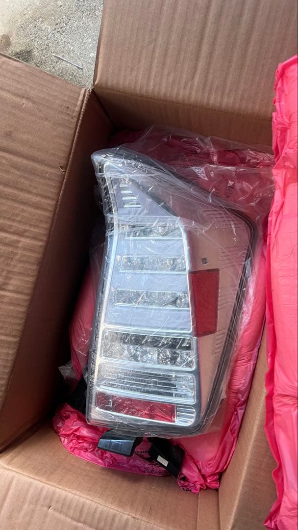 30プリウス 社外テールランプ