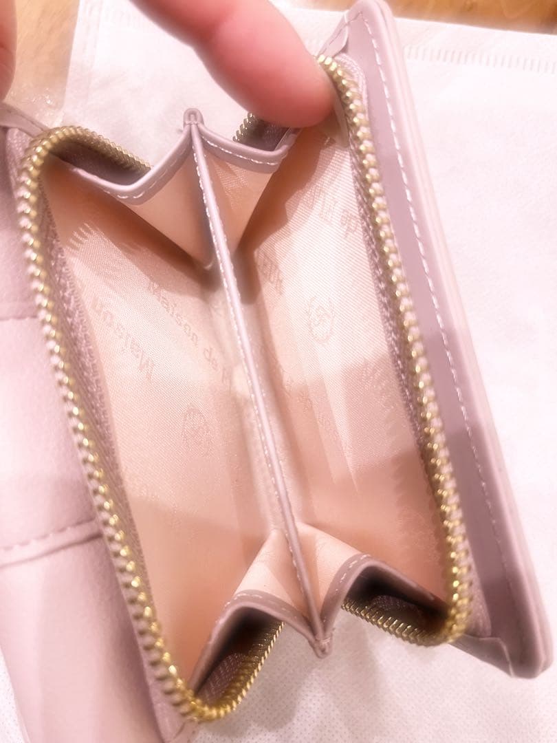 メゾンドフルール 財布 新品