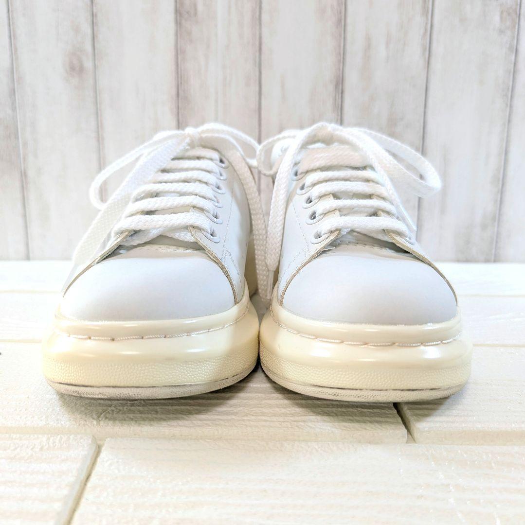 Alexandre McQueen 厚底 まだら模様グリッター入 白スニーカー