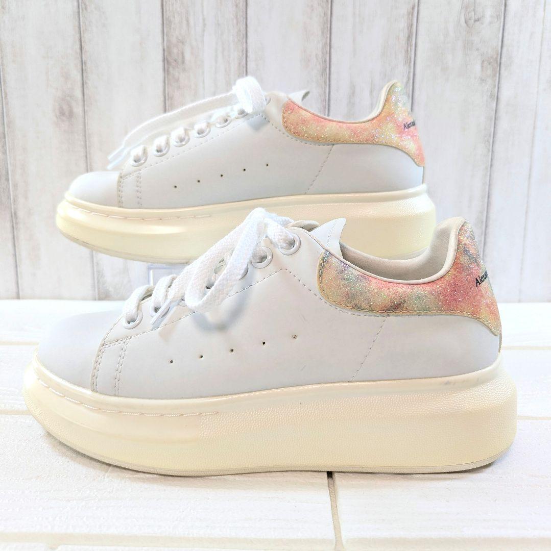 Alexandre McQueen 厚底 まだら模様グリッター入 白スニーカー