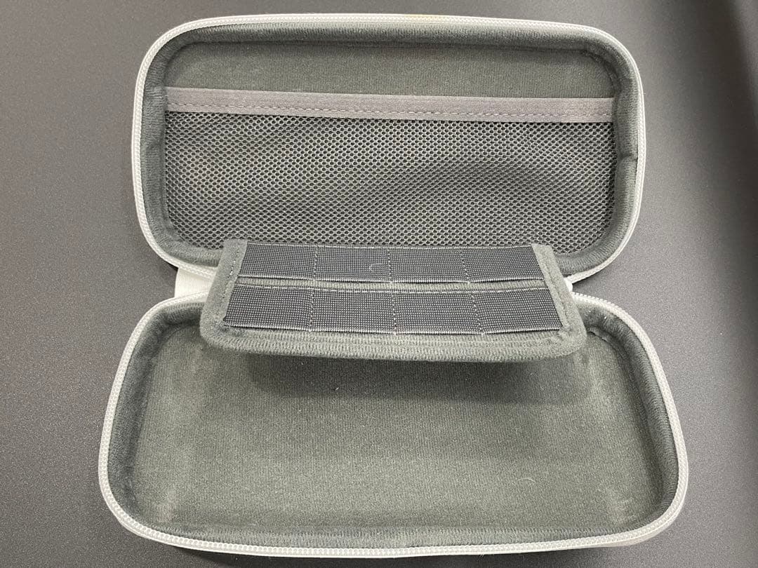 【美品】　動作確認済み！シリコンカバー付き　ニンテンドー　スイッチライト