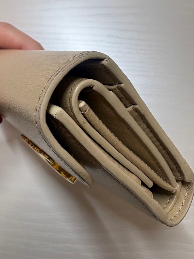【値下げしました】CELINE セリーヌ 二つ折り財布 ベージュ サファリ