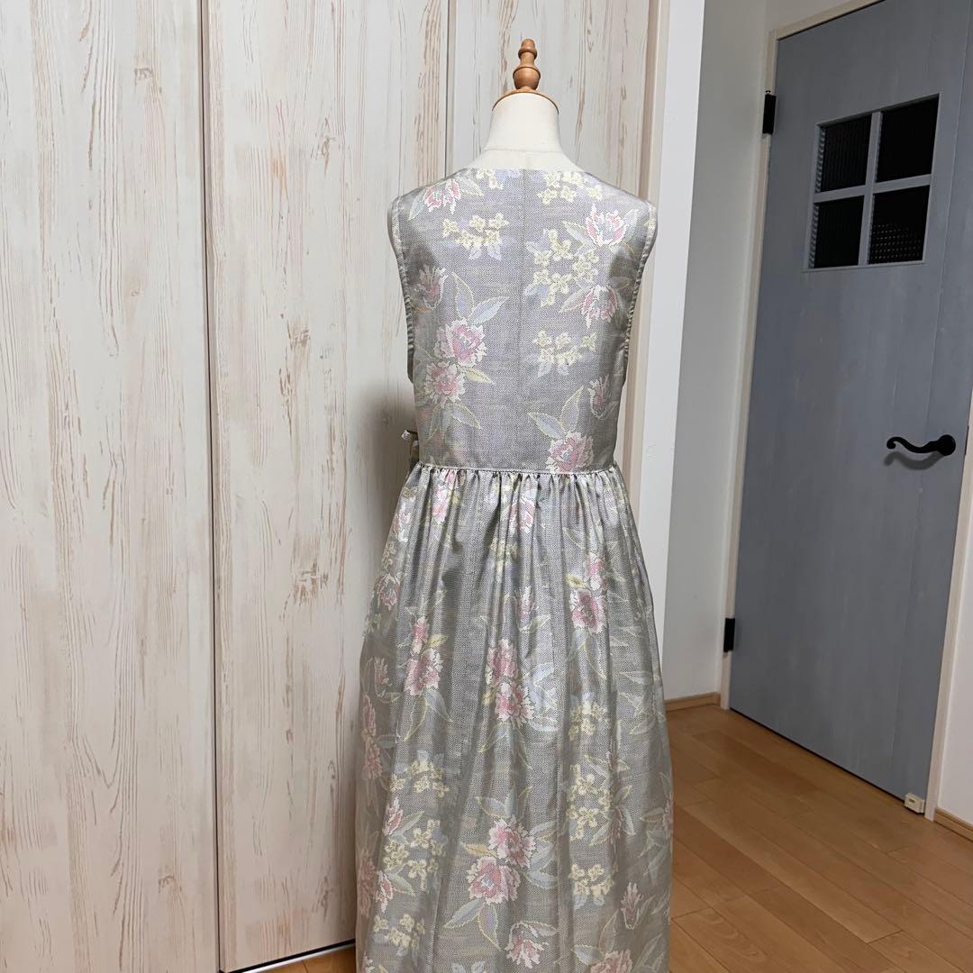 着物リメイク 白大島紬から袖なしカシュクールワンピース