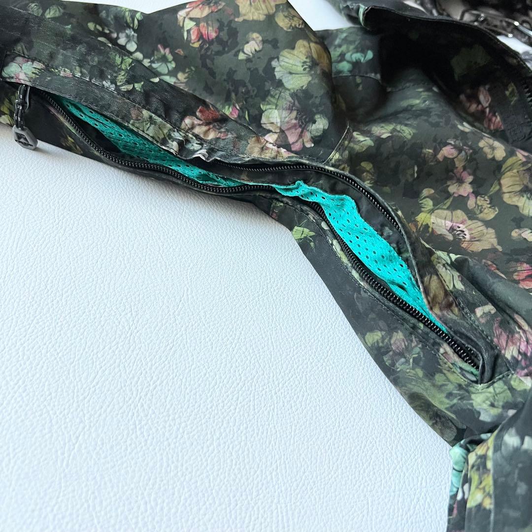 3237【美品】ボルコム　ジャケット ゴアテックス 総柄 花柄　レディース 緑