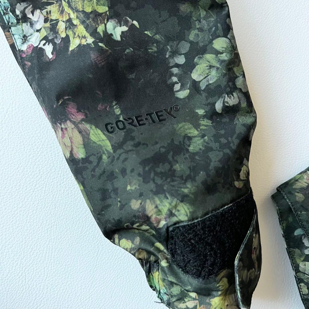 3237【美品】ボルコム　ジャケット ゴアテックス 総柄 花柄　レディース 緑