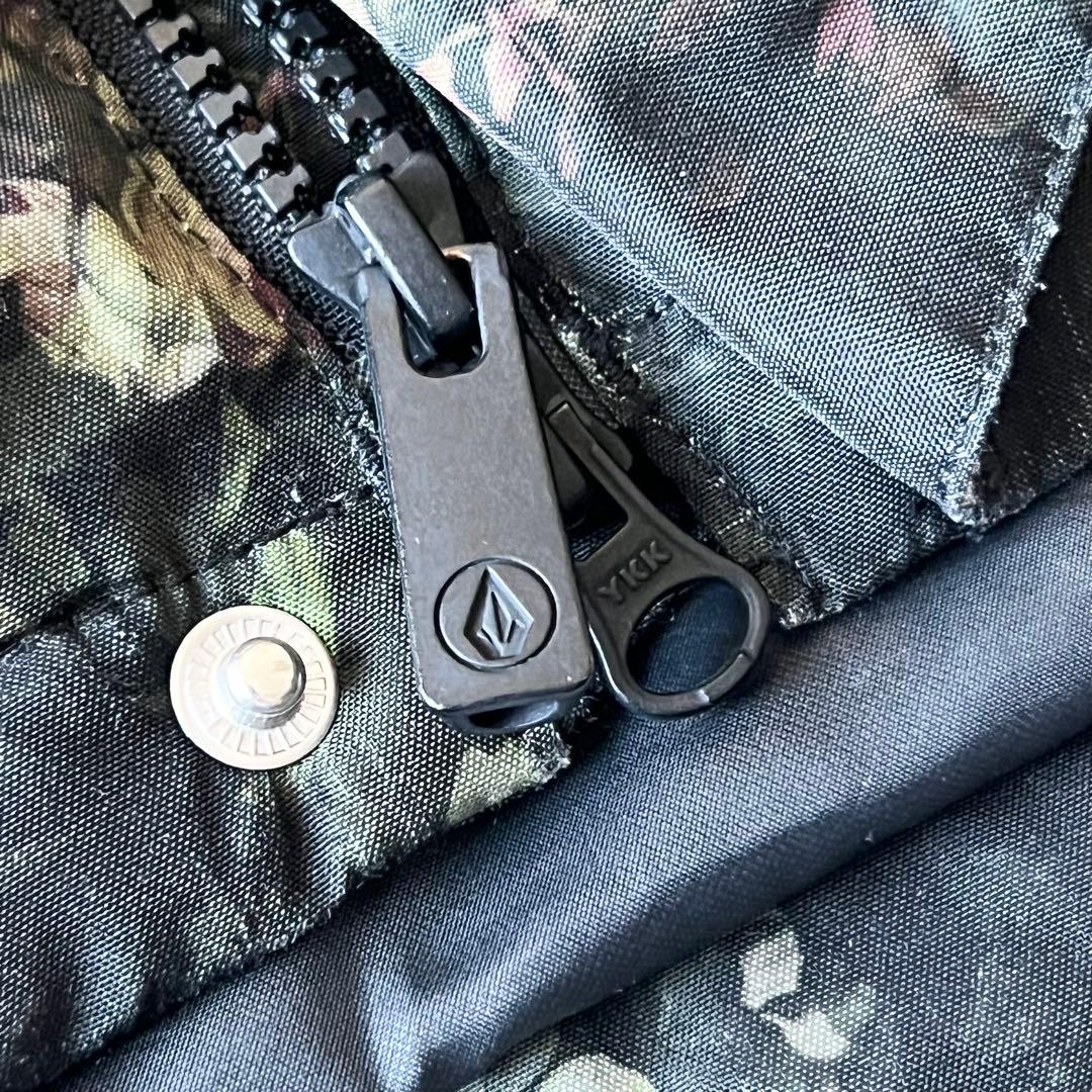 3237【美品】ボルコム　ジャケット ゴアテックス 総柄 花柄　レディース 緑