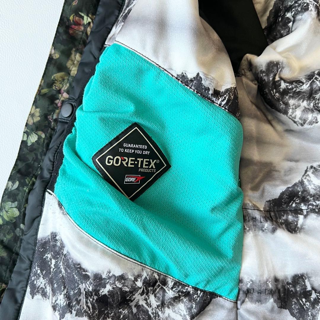 3237【美品】ボルコム　ジャケット ゴアテックス 総柄 花柄　レディース 緑