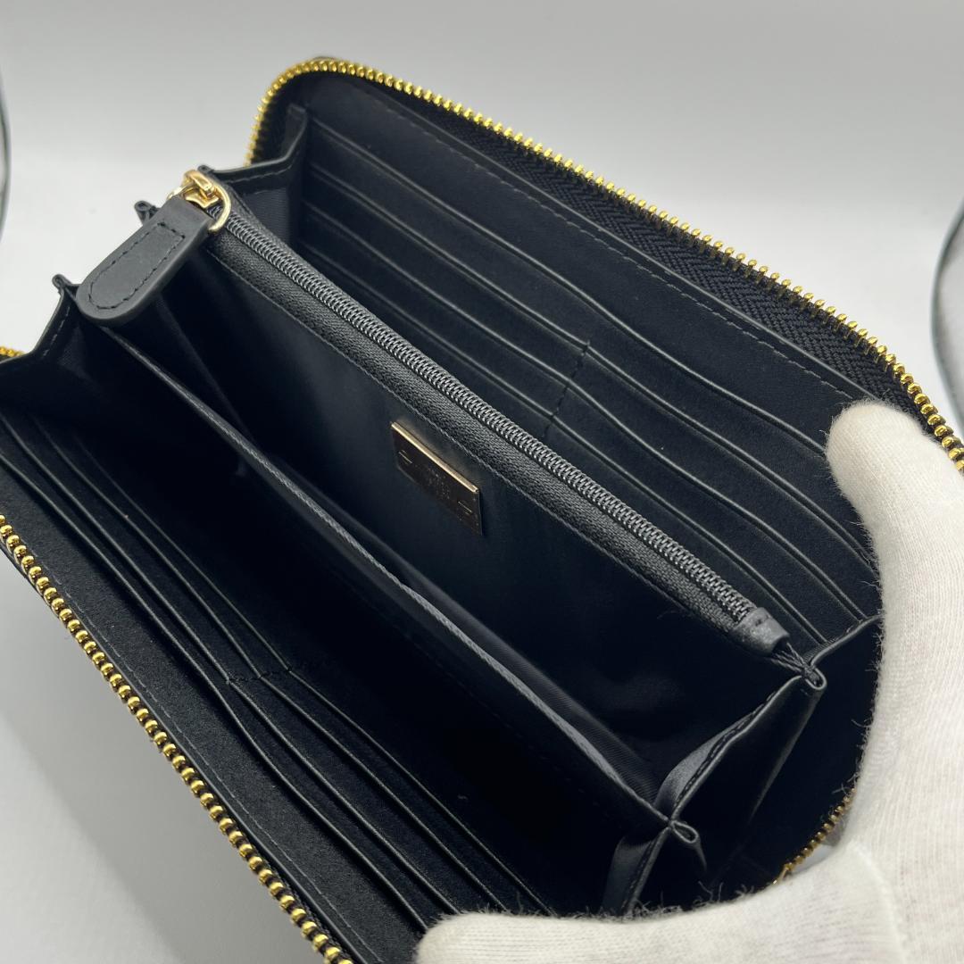 特価 未使用 Vivienne Westwood 長財布 大人気 型押し 黒