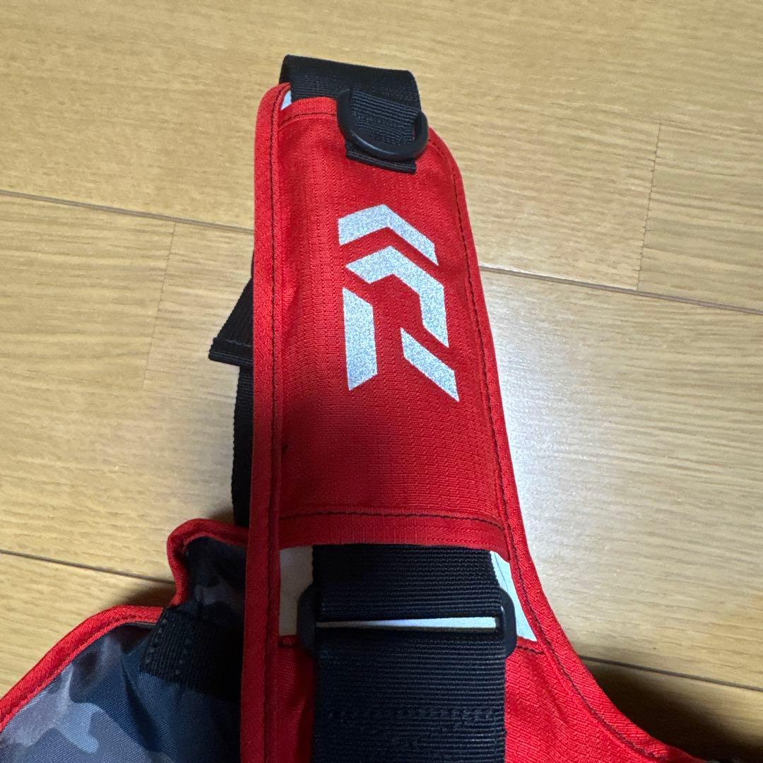 Daiwa ゲームベスト　赤